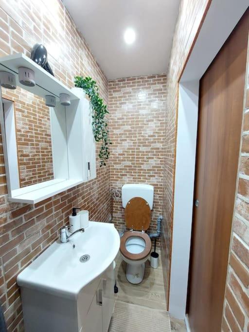 Sweet Dreams Suites Cosy Studio Piata Romana Бухарест Екстер'єр фото
